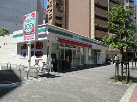 ローソンストア100 LS西区立売堀店の画像