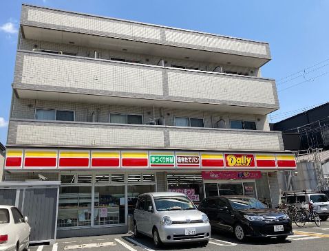 デイリーヤマザキ 南巽駅前店の画像