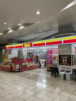 デイリーヤマザキ ＳＲ鳩ケ谷駅店の画像