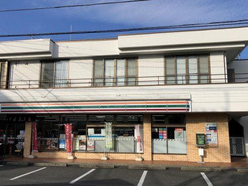 セブンイレブン横浜釜利谷店の画像