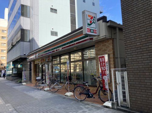 セブンイレブン 名古屋高岳北店の画像