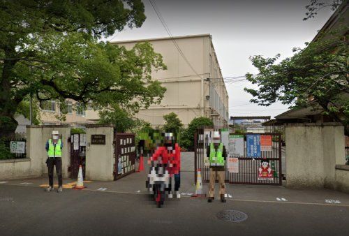 京都市立安井小学校の画像