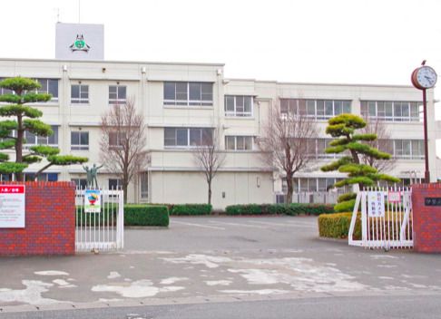 伊勢崎市立第二中学校の画像