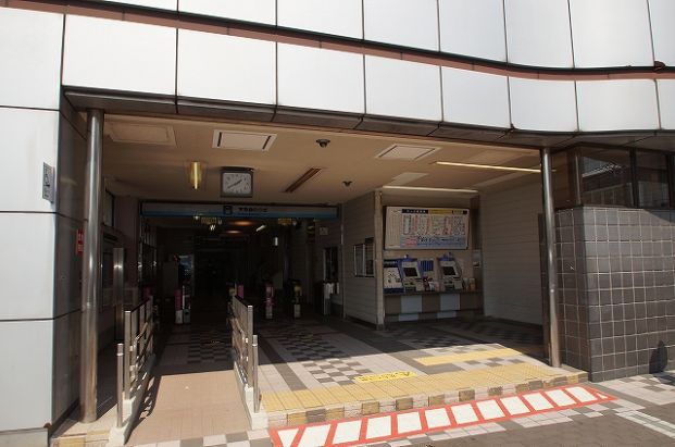 神奈川新町駅の画像