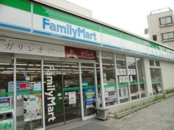 ファミリーマート 目黒本町三丁目店の画像