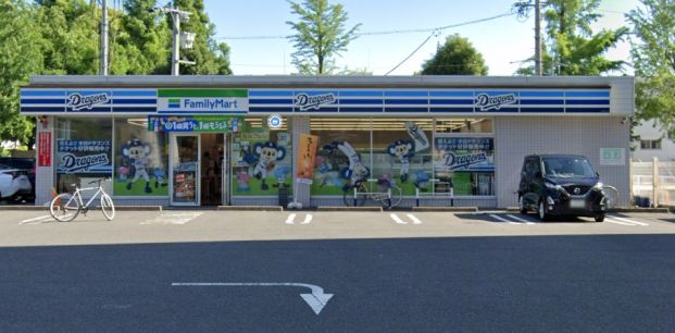 ファミリーマートナゴヤドーム前店の画像