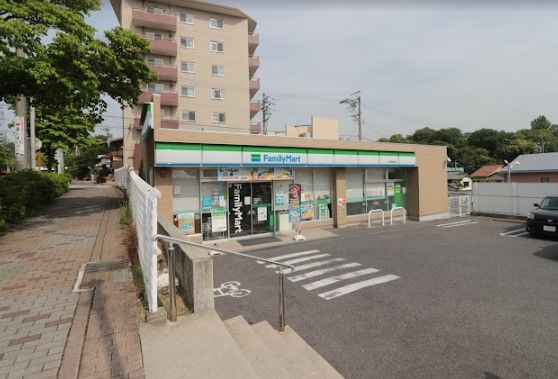 ファミリーマート 千種猫洞通店の画像