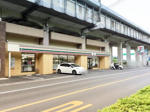 セブンイレブン JR高島駅西店の画像