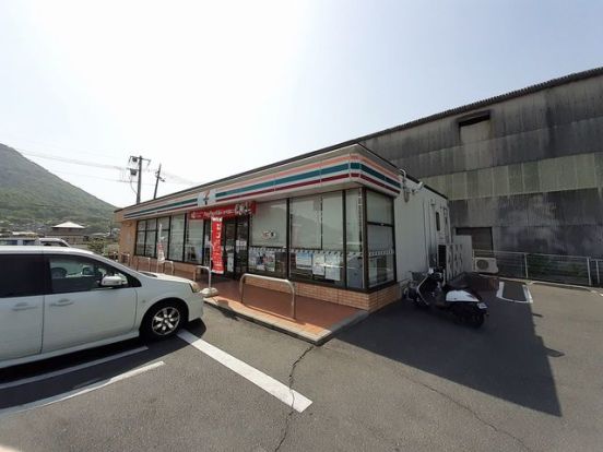 セブンイレブン 玉野東高崎店の画像