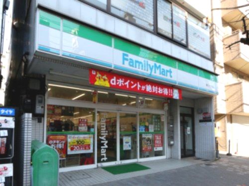 ファミリーマート 菊川駅前店の画像