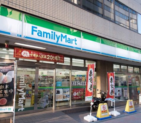 ファミリーマート　新横浜二丁目店の画像