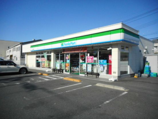 ファミリーマート 岡山雄町店の画像