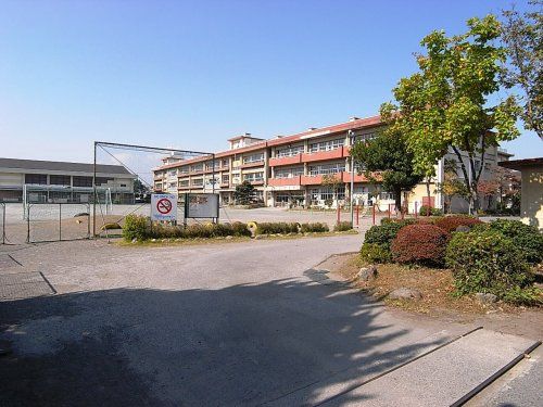 塚沢小学校の画像