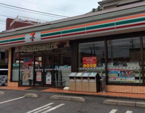 セブンイレブン 川越東田町店の画像