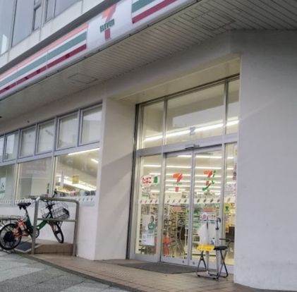 セブンイレブン　JS横浜洋光台駅前店の画像