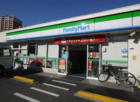 ファミリーマート 赤羽北三丁目店の画像