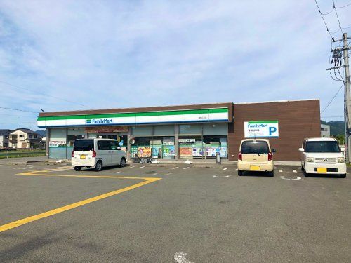 ファミリーマート豊岡江本店の画像