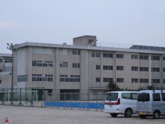 芳泉中学校の画像