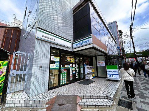 ファミリーマート 伏見桃山駅前店の画像