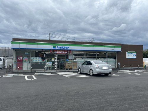 ファミリーマート 大津室店の画像