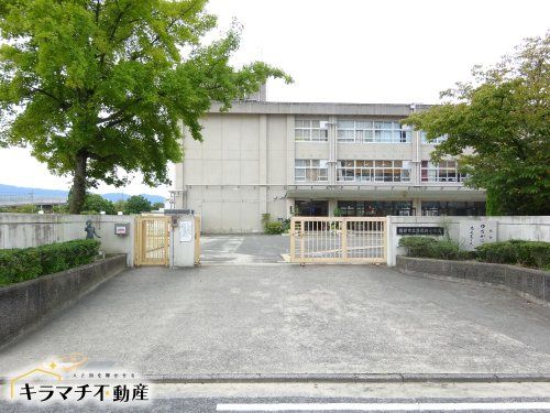 橿原市立耳成西小学校の画像