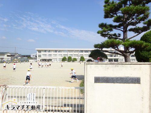 橿原市立真菅小学校の画像