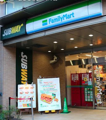 ファミリーマート 御茶ノ水駅前店の画像