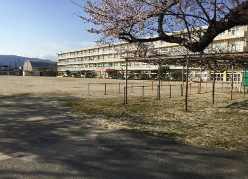 平第二小学校の画像