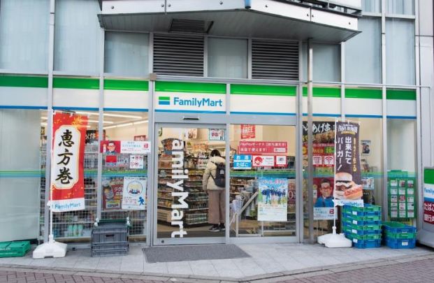 ファミリーマート 銀座昭和通り店の画像