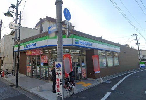 ファミリーマート 諏訪ノ森駅前店の画像