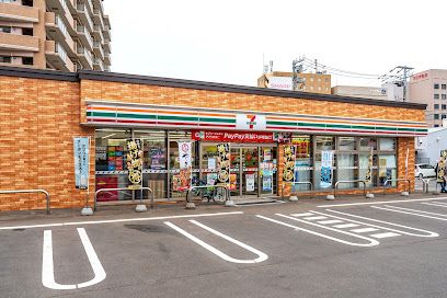 セブンイレブン 函館五稜郭公園前店の画像