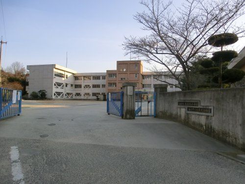 尾道市立栗原北小学校の画像