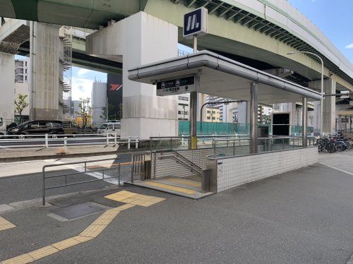 大阪メトロ千日前線「阿波座」駅の画像