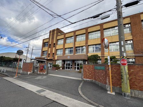 阪南市立尾崎小学校の画像