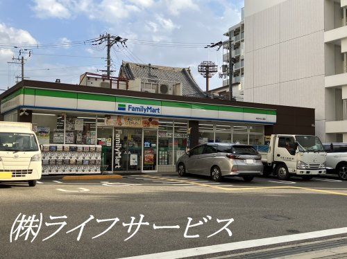 ファミリーマート 本田みなと通店の画像