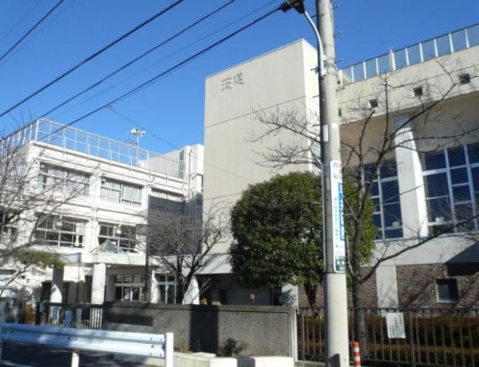 世田谷区立玉堤小学校の画像