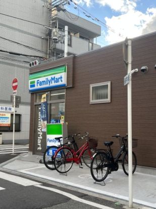 ファミリーマート 淀川三国本町店の画像