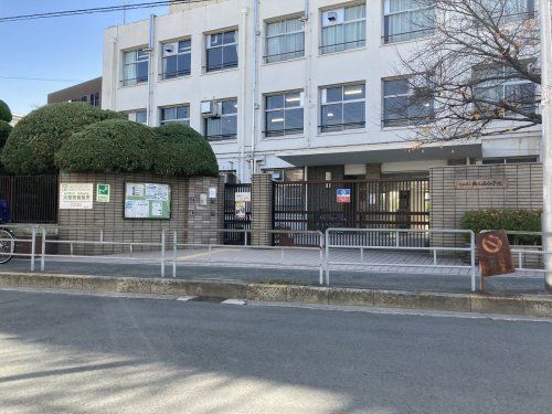 大阪市立西三国小学校の画像