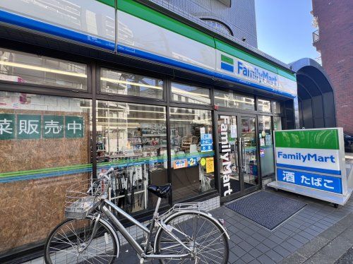 ファミリーマート 渋谷笹塚二丁目西店の画像