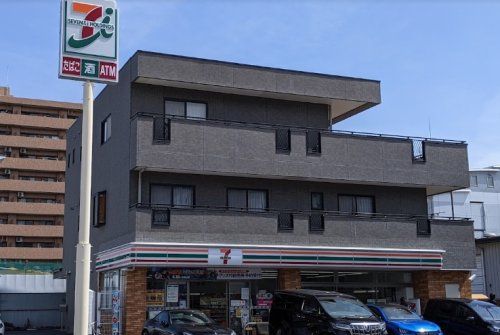 セブンイレブン 江東枝川店の画像