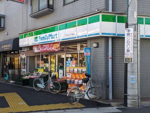 ファミリーマート 荒川六丁目店の画像