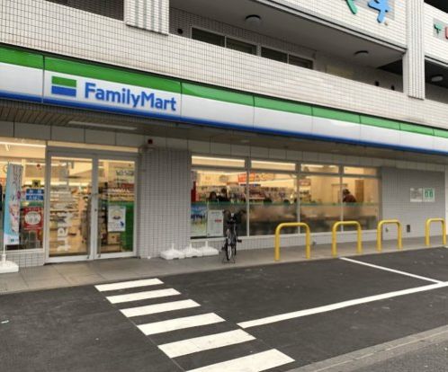 ファミリーマート 中野早稲田通り店の画像