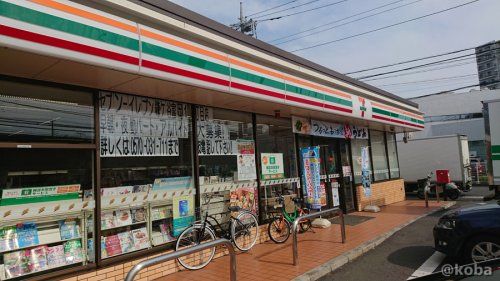 セブンイレブン 鎌ケ谷富岡1丁目店の画像