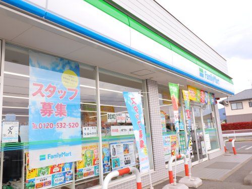 ファミリーマート 長野しののい店の画像