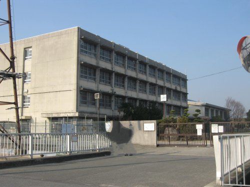 枚方市立渚西中学校の画像