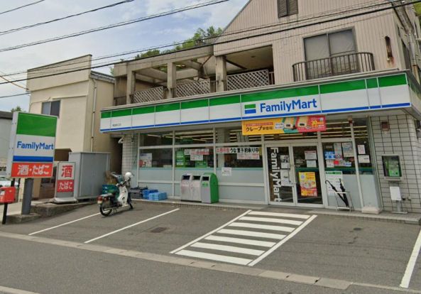 ファミリーマート 尾道長江店の画像
