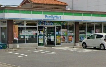 ファミリーマート 中川野田店の画像