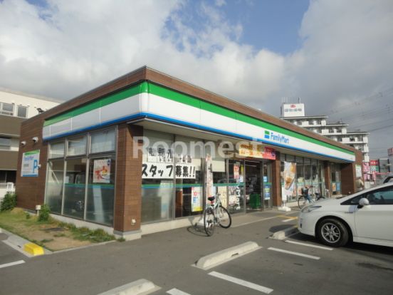 ファミリーマート 平岡町二俣店の画像