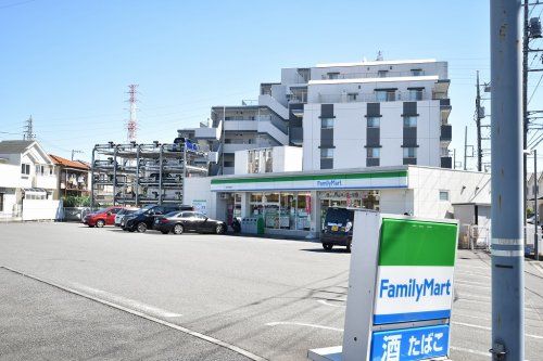 ファミリーマート 日野甲州街道店の画像