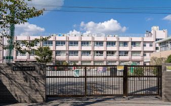 葛飾区立梅田小学校の画像